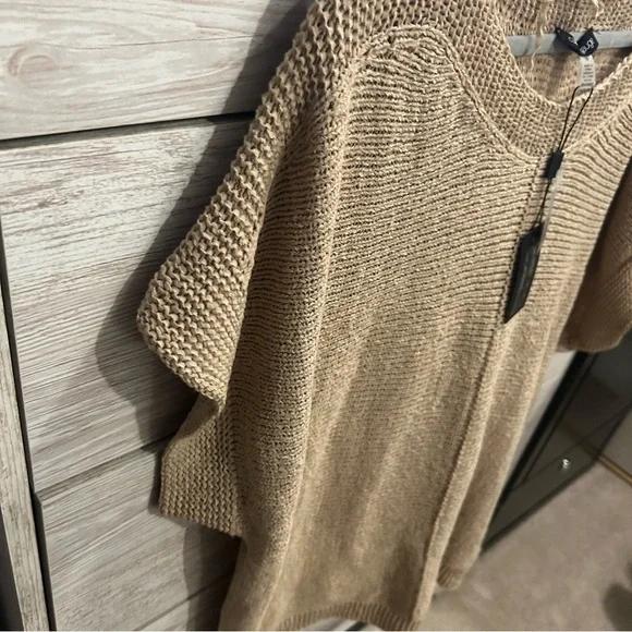 NWT Cable & Gauge Cream Crew Neck
Sweater Lightweight Knit 3X - Picture 5 of 6